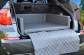 Autohundebett Travelmat® Basic  / (Größe) 100 x 80 cm / (Farbe) Grau / (Füllung) Orthopädisch: viscoelastischer Schaumstoff