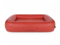 mypado Loui Kunstleder-Premium Hundebett  / (Größe) 70 x 50 cm / (Farbe) Rot / (Füllung) Orhopädisch: viscoelastischer Schaumstoff